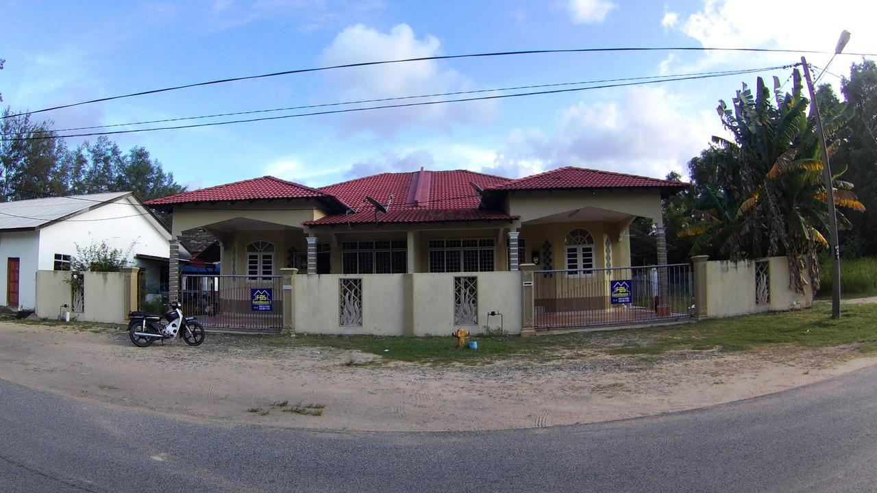 Fbs Guesthouse Dungun Exterior photo