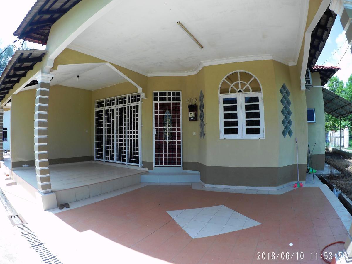 Fbs Guesthouse Dungun Exterior photo