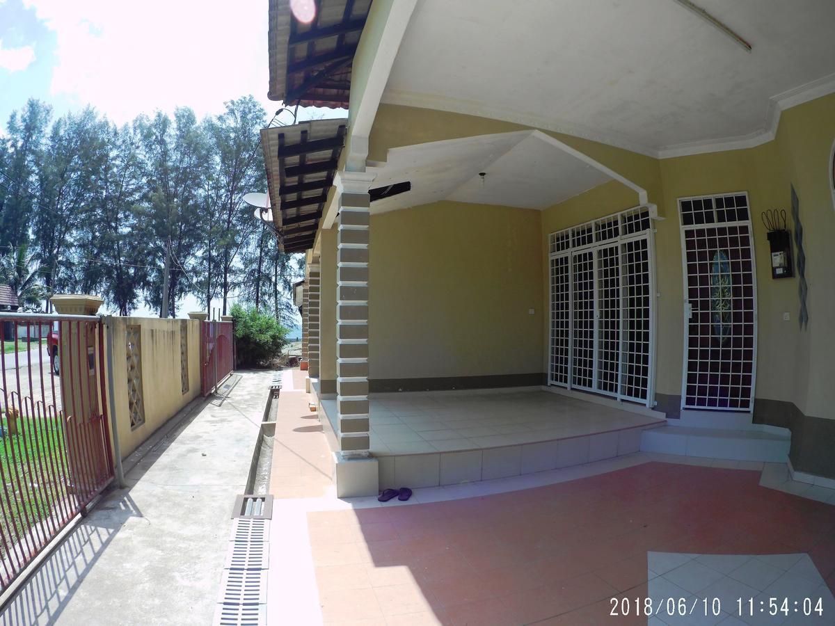 Fbs Guesthouse Dungun Exterior photo