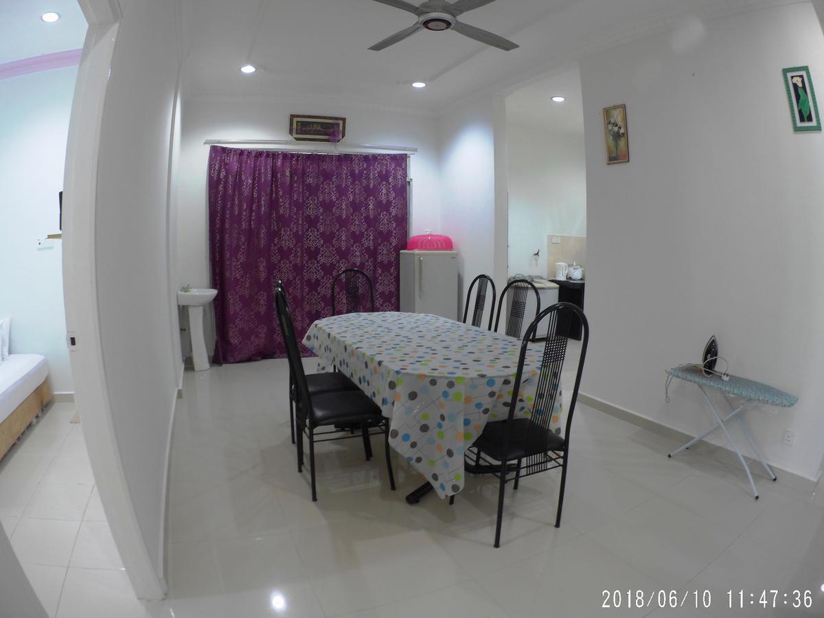 Fbs Guesthouse Dungun Exterior photo
